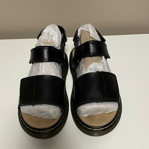 🖤 Doc Martens Sandals